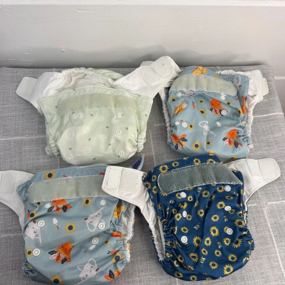 Lot of 4 Bambino Mio Cloth Diapers With Inserts Garden Flowers One Size
